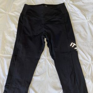 Kyodan Cropped black leggings. Size ex small
